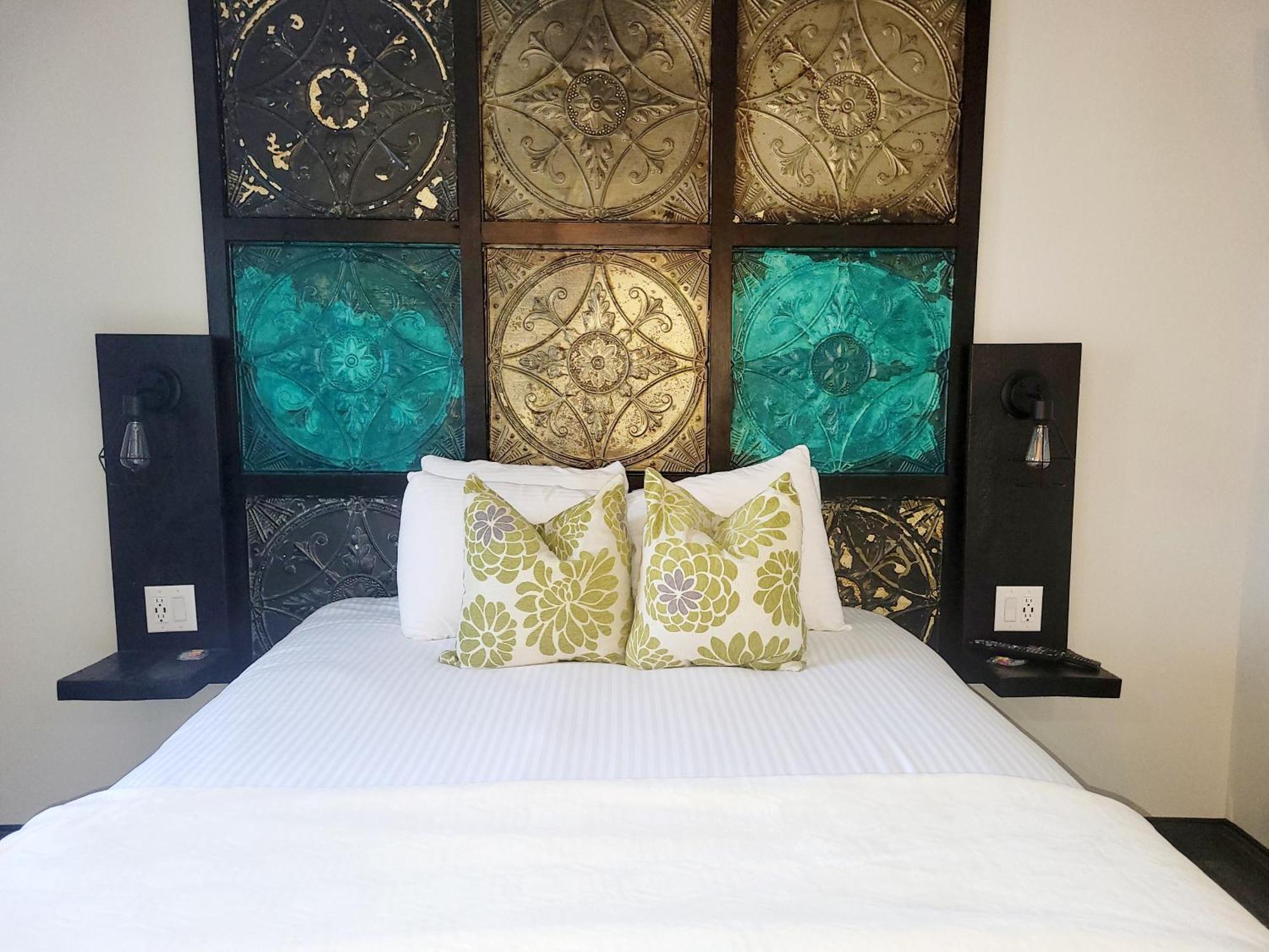 Heart & Hops Brewery Suites Kingsville المظهر الخارجي الصورة