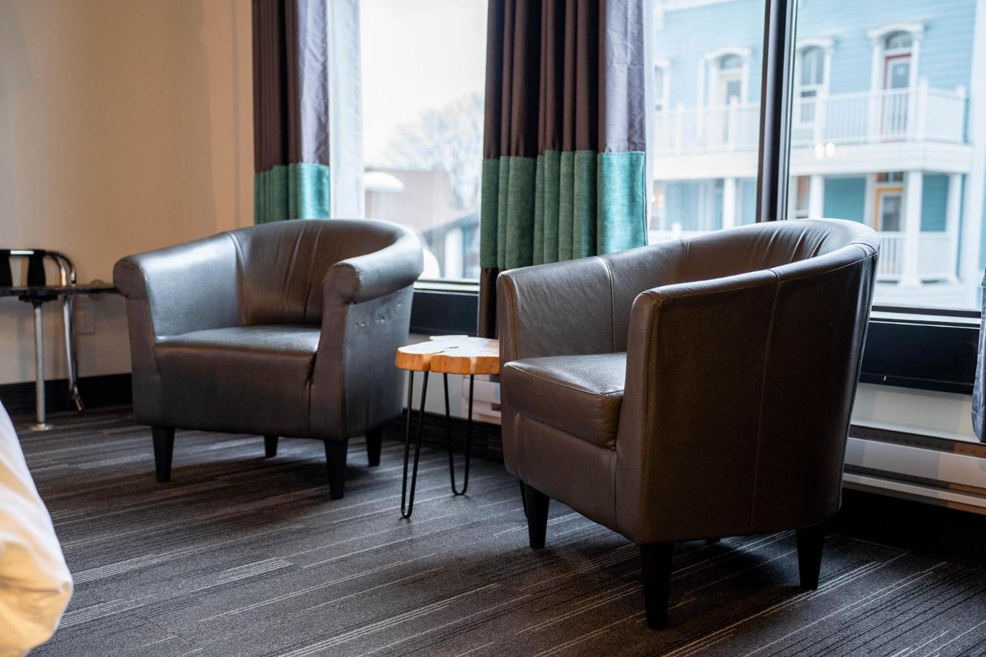 Heart & Hops Brewery Suites Kingsville المظهر الخارجي الصورة