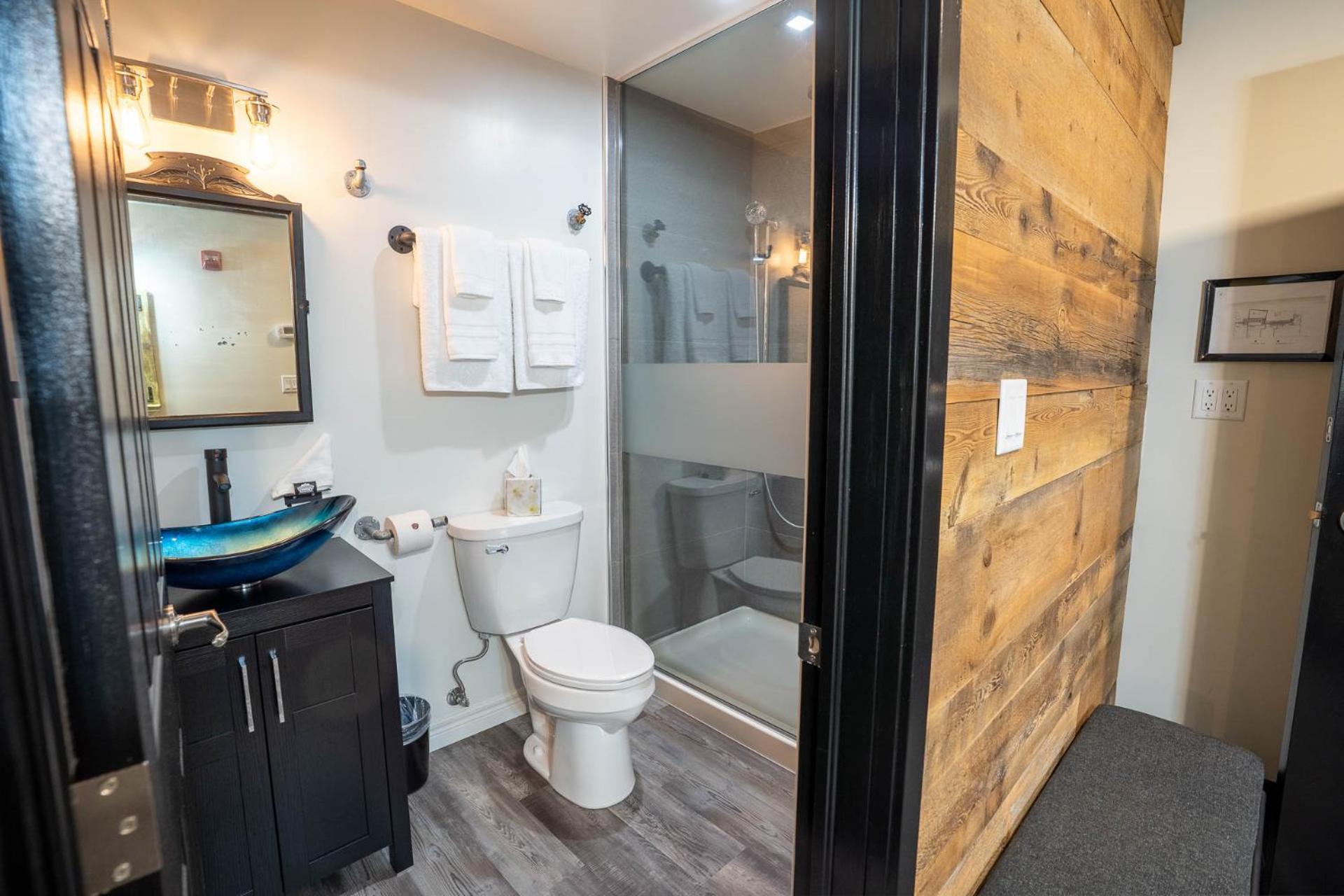 Heart & Hops Brewery Suites Kingsville المظهر الخارجي الصورة